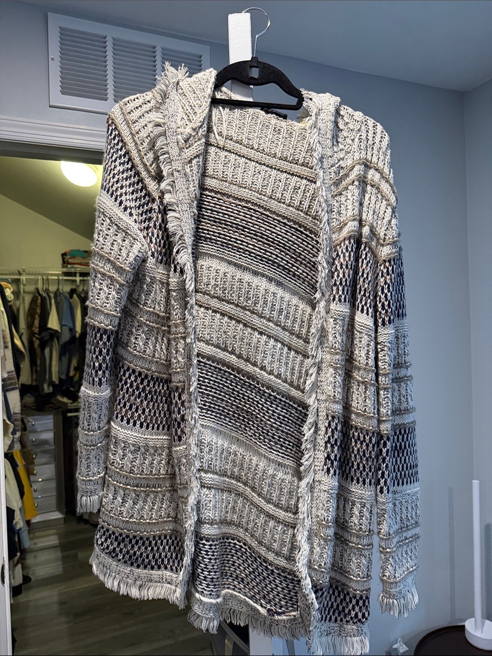 Cozy Open-Front Hooded Fringe Sweater Cardigan - Cream & Gray